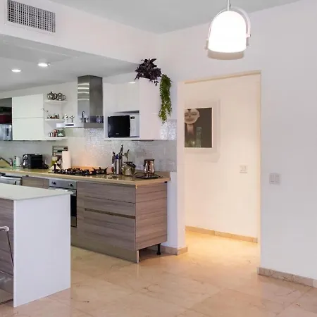 Modern Ground Level, 4 Bedroom Condo